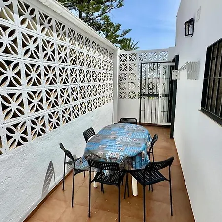Escapada De Relax Y Diseno Con Piscina Y Barbacoa